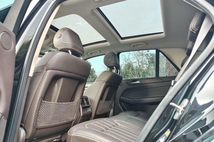 奔驰GLE 2016款 GLE 400 4MATIC中控内饰7002