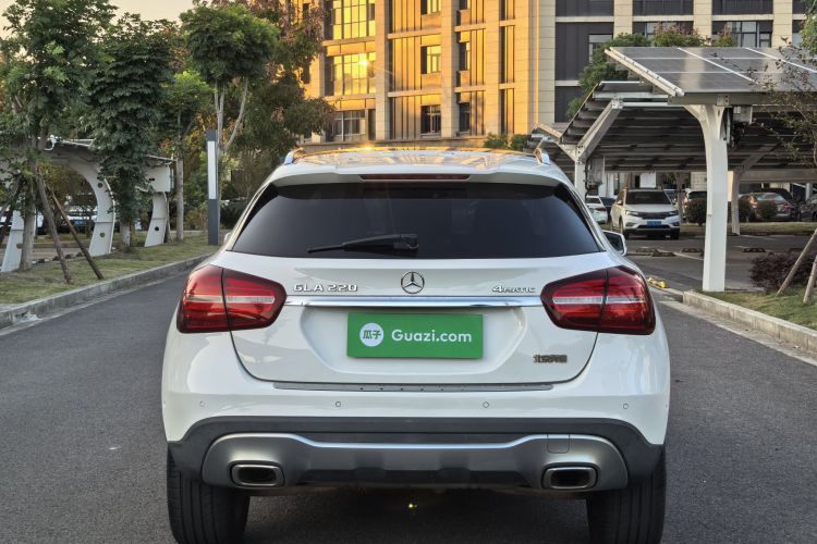 奔驰GLA 2017款 GLA 220 4MATIC 时尚型车身外观6007