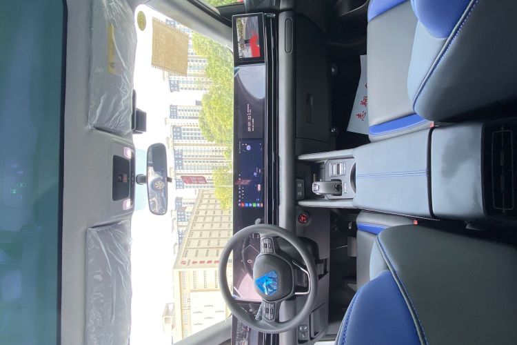 灵悉L 2024款 头号玩家版车身外观6004