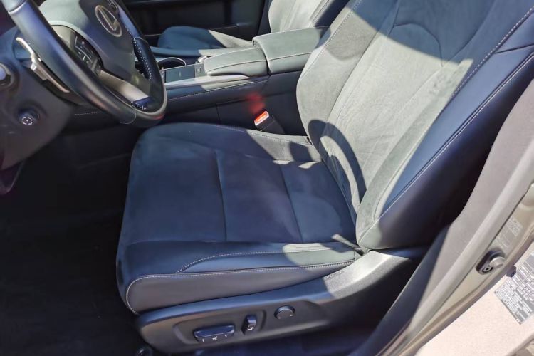 雷克萨斯RX 2020款 改款 300 两驱精英版中控内饰7004