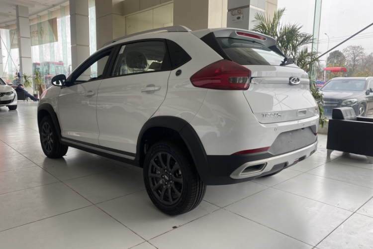 奇瑞 瑞虎3X 2023款 1.5L CVT新动版车身外观6005