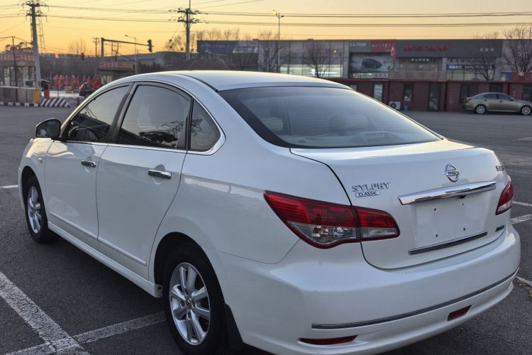 日产 轩逸 2016款 经典 1.6XE 手动领先版车身外观6007