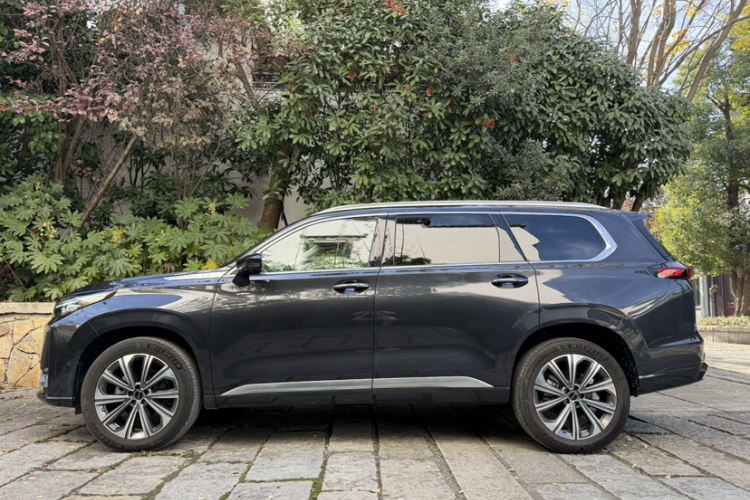 星途揽月 2023款 400T 四驱星尊版 6座车身外观6009