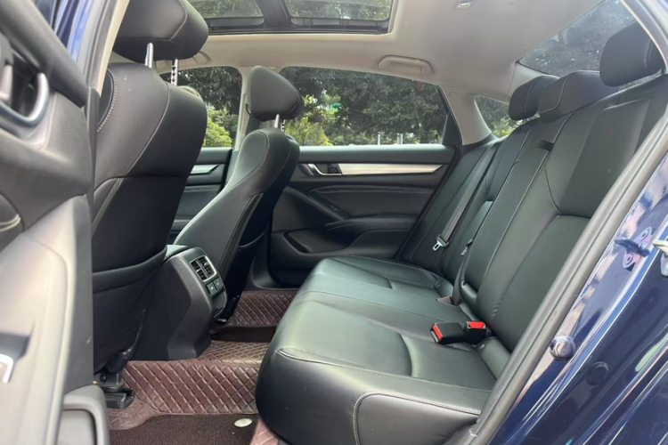 本田 英仕派 2019款 260TURBO 精悦版 国VI中控内饰7004