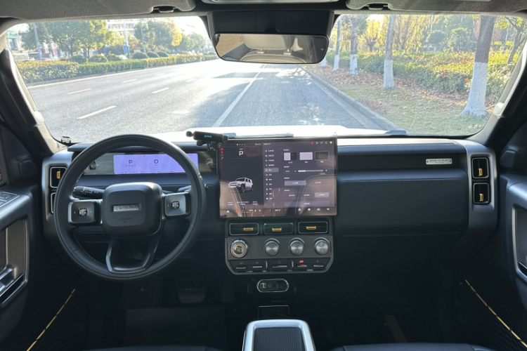 奇瑞iCAR V23 2025款 401两驱进阶版中控内饰7003
