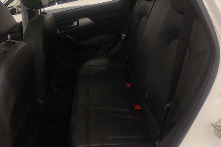 哈弗H2 2018款 创享版 蓝标 1.5T 双离合两驱风尚型中控内饰7001