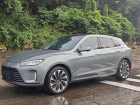 鸿蒙智行 问界M5 2022款 增程后驱标准版