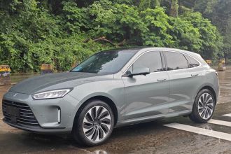 鸿蒙智行 问界M5 2022款 增程后驱标准版