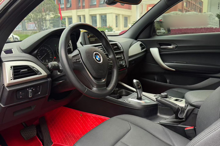 宝马2系(进口) 2015款 218i 敞篷轿跑车中控内饰7003