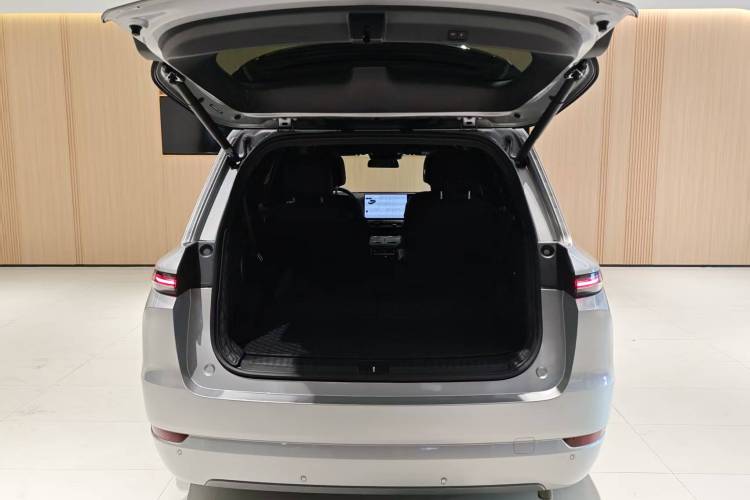 理想汽车 理想L9 2023款 Pro局部细节23