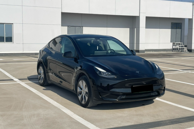 特斯拉 Model Y 2022款 改款 后轮驱动版车身外观6002