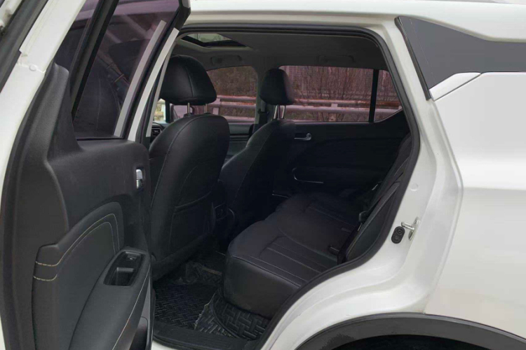 广汽传祺 传祺GS3 2021款 POWER 270T 自动劲享版中控内饰7002