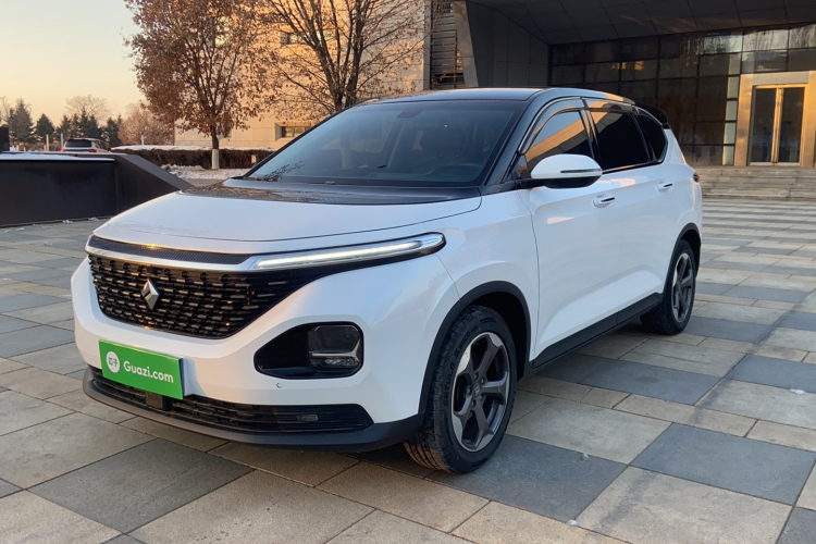 宝骏RM-5 2019款 1.5T CVT 24小时在线豪华型 7座车身外观6002