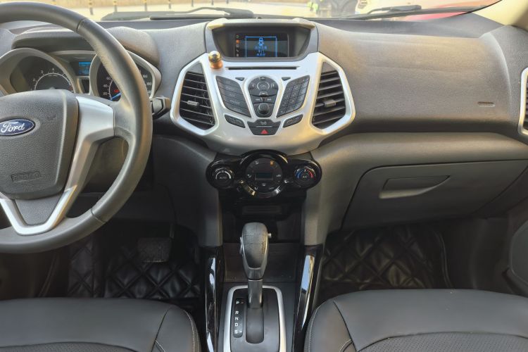 福特 翼搏 2013款 1.5L 自动尊贵型局部细节16