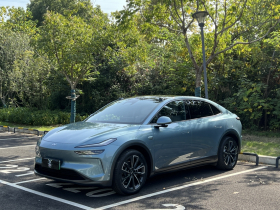 乐道L60 2024款 60kWh 后驱版