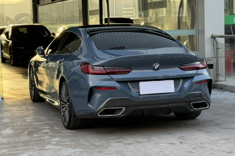 宝马8系 2021款 改款 840i 四门轿跑车 M运动套装车身外观6003