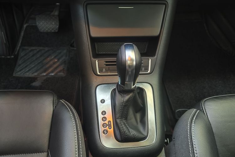 大众 途观 2017款 300TSI 自动两驱丝绸之路舒适版局部细节18