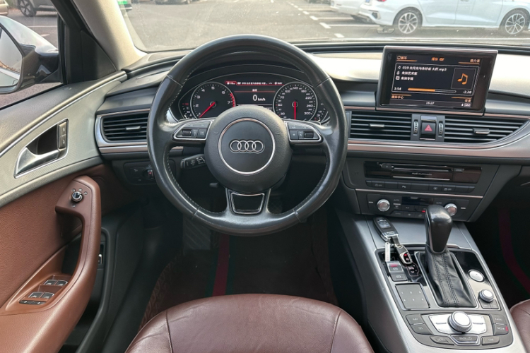 奥迪A6L 2016款 45 TFSI quattro 运动型中控内饰7004