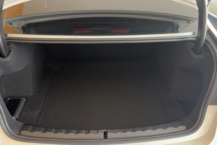 宝马3系 2024款 325i M运动套装局部细节23