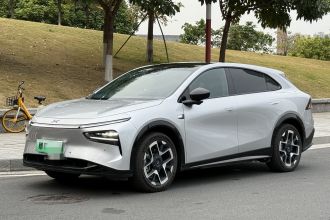 小鹏G7 2025款 702 超长续航 Max