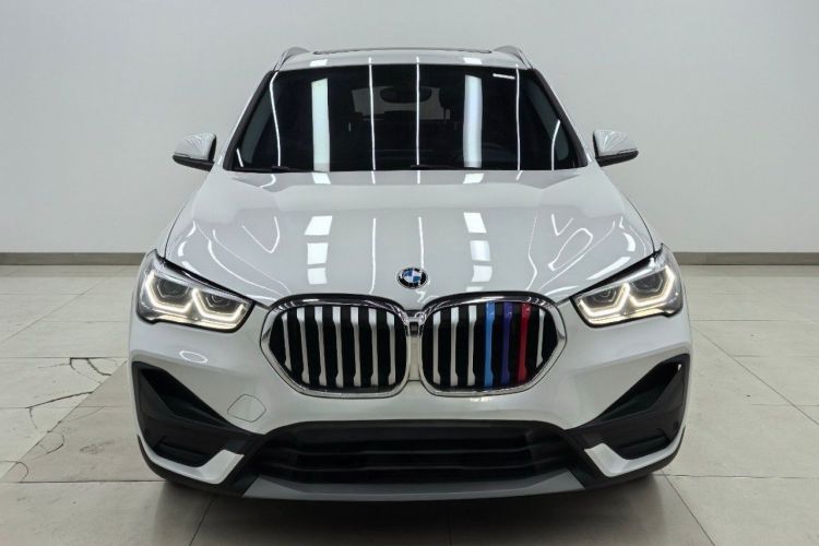 宝马X1 2022款 sDrive25Li 领先型车身外观6004