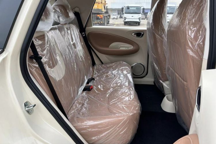 五菱汽车 五菱缤果 2025款 333km 灵犀互联款中控内饰7001