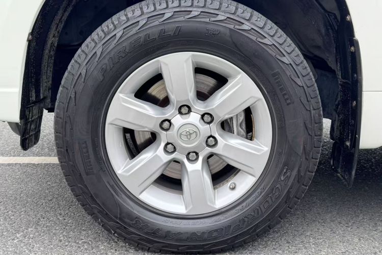 丰田 普拉多 2016款 3.5L 自动TX-L NAVI车身外观6006