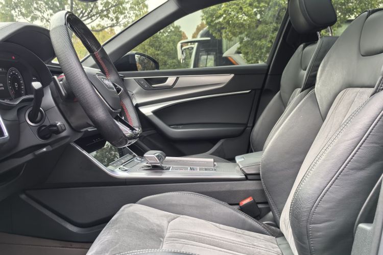奥迪A6L 2021款 45 TFSI 臻选动感型局部细节19