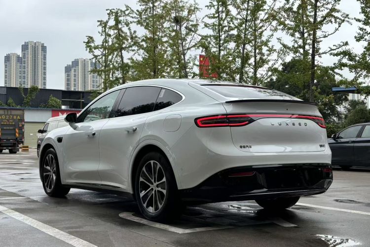 鸿蒙智行 智界R7 2024款 纯电 736km UItra车身外观6005