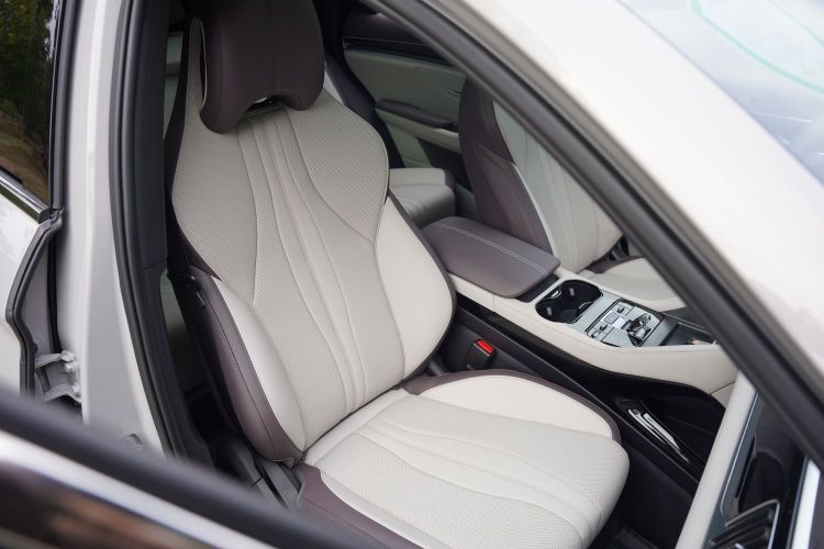 比亚迪 宋PLUS新能源 2025款 EV 605km 旗舰型中控内饰7013