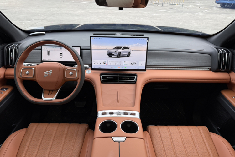 捷途山海L7 PLUS 2025款 121km 舒适版 5座中控内饰7002