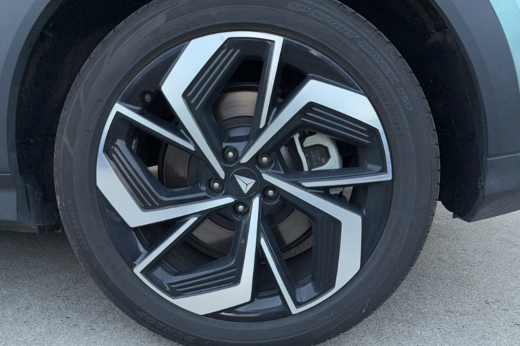 深蓝汽车 深蓝S07 2024款 285Max 乾崑智驾ADS SE增程版车身外观6006