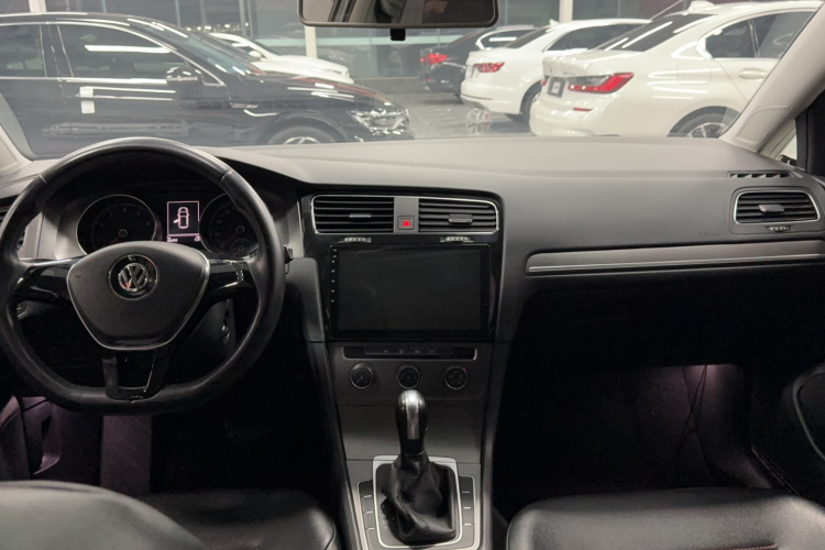 大众 高尔夫 2016款 1.6L 自动舒适型中控内饰7003