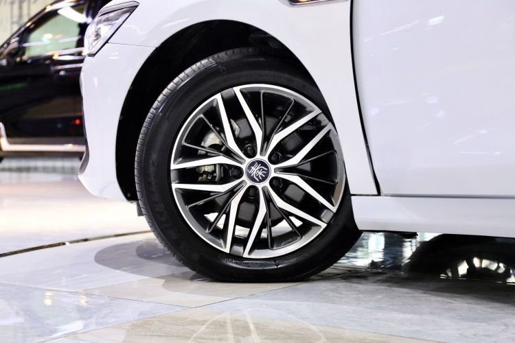 比亚迪 秦PLUS 2021款 EV 500KM 尊贵型车身外观6008