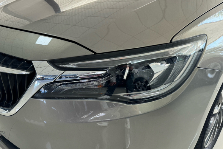 别克GL6 2018款 18T 6座尊贵型车身外观6011