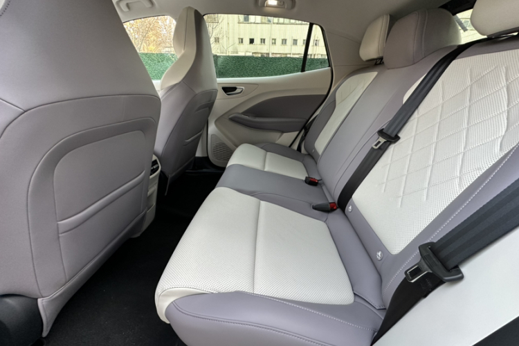 名爵 MG4 EV 2026款 437 自由版中控内饰7001