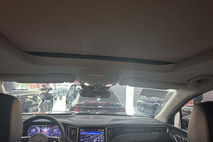 红旗HS7 2023款 2.0T 自动四驱旗畅版 六座中控内饰7008