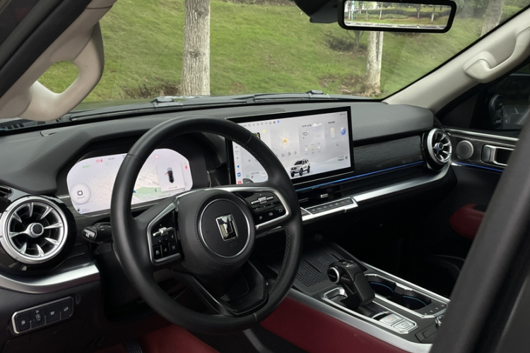 坦克400新能源 2024款 Hi4-T 越野版中控内饰7010