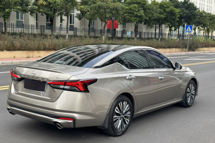 日产 天籁 2022款 2.0L XL-TLS 悦享版车身外观6009