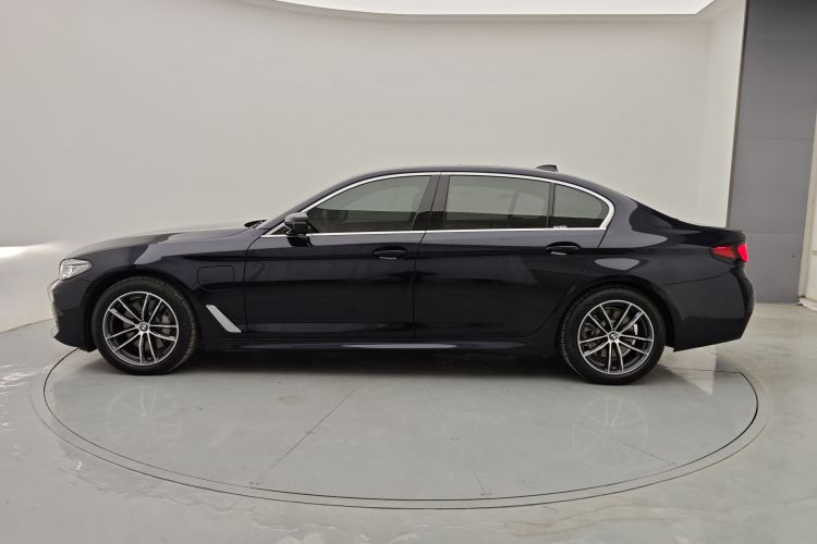 宝马5系新能源 2021款 535Le 先锋版M运动套装车身外观6003