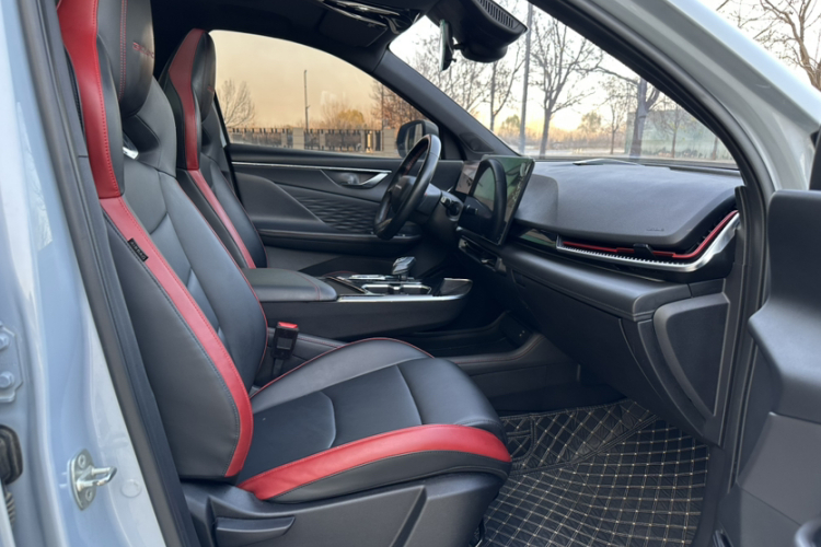 北京汽车 魔方 2023款 1.5T DCT黄金版局部细节41