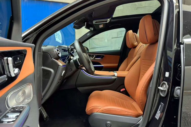 奔驰GLC 2023款 GLC 300 L 4MATIC 动感型 7座局部细节19