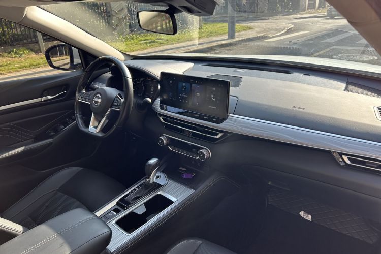 日产 天籁 2022款 2.0T XL 进享版中控内饰7004