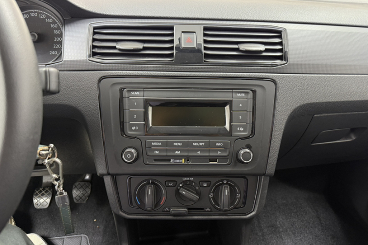 大众 桑塔纳 2019款 1.5L 手动风尚版 国VI局部细节16