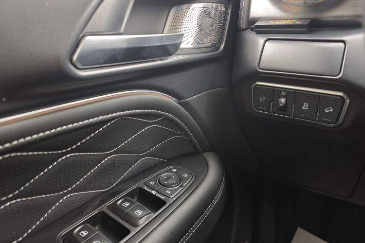 坦克300 2022款 2.0T 边境限定版中控内饰7001