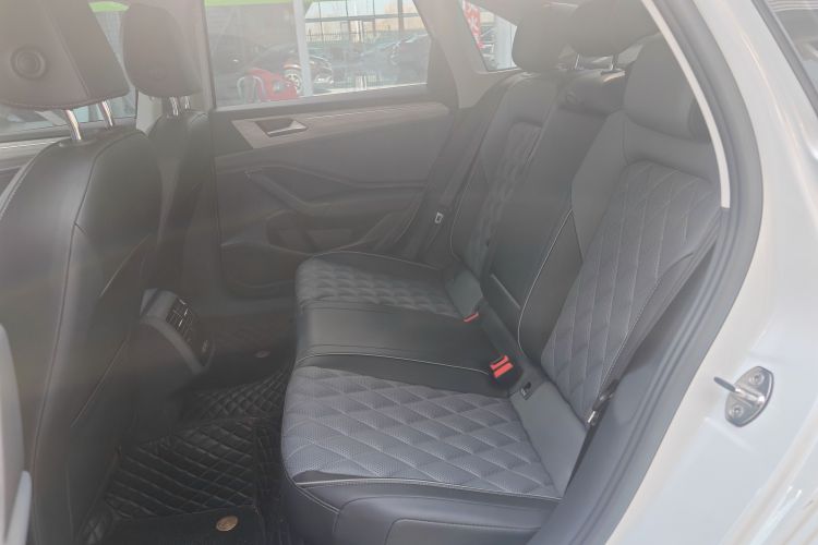 大众 速腾 2023款 300TSI DSG超越版中控内饰7003