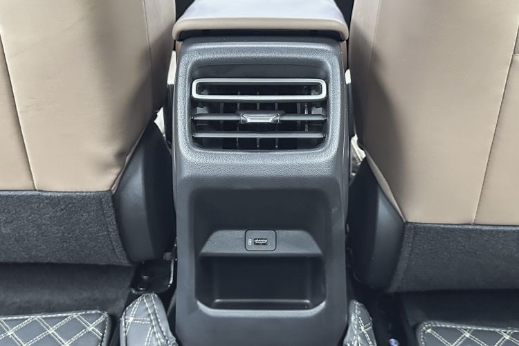 长安启源A05 2024款 145 Max中控内饰7012