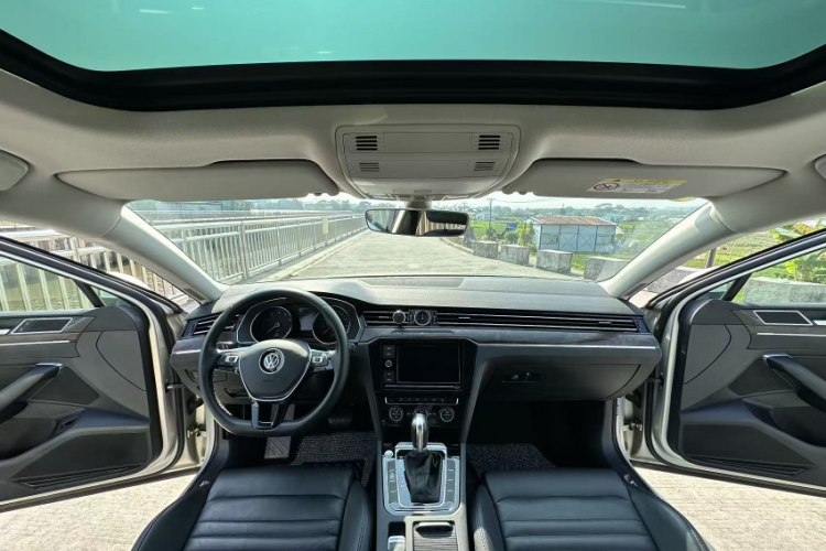 大众 迈腾 2019款 330TSI DSG 豪华型 国VI中控内饰7007