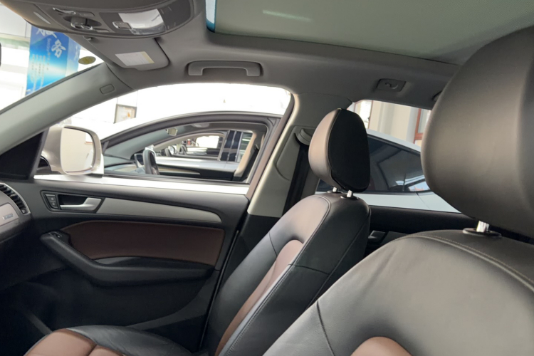 奥迪Q5 2017款 Plus 40 TFSI 进取型中控内饰7003