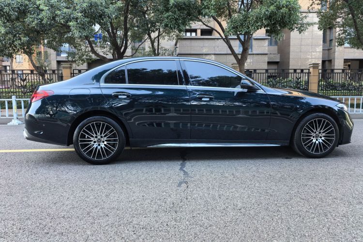 奔驰C级 2025款 改款 C 260 L 运动版车身外观6007